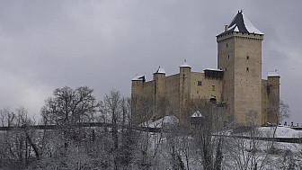 Château de Mauvezin #Neige #Pyrénées #Occitanie @Tv_Locale @Smartrezo